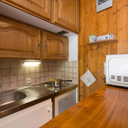 Apartment Sleeps 2