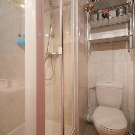 Sleeps 2 Chamonix